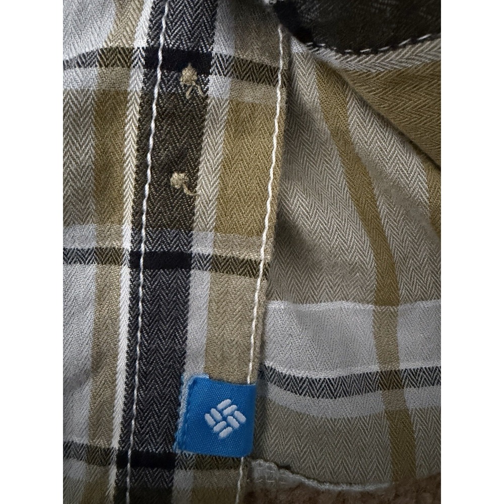 Columbia Long Sleeve Button Up Shirt Plaid Logo Pockets Brown White Large JBHS - Picture 4 of 11